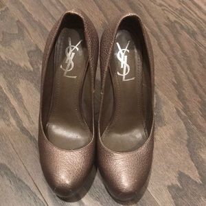 YSL TRIBTOO TUMBLED LEATHER 37.5